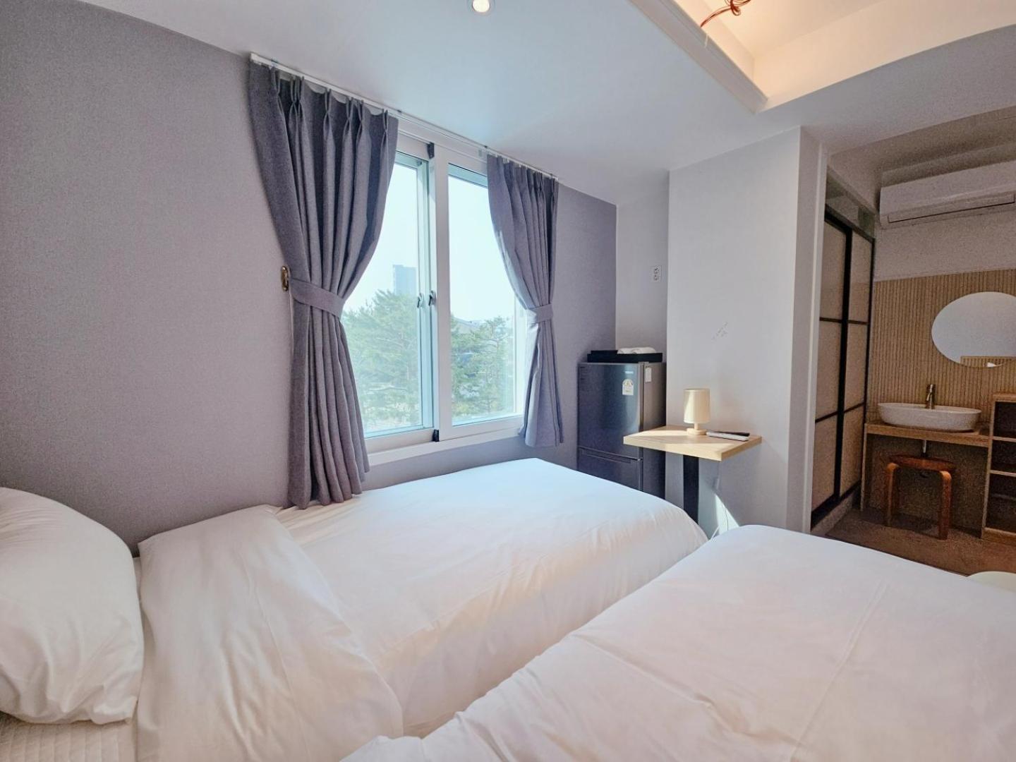 D Dongdaemun Hostel *